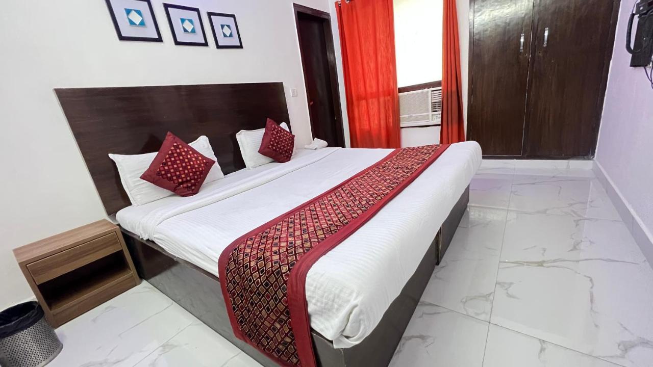 The Dream House Bed & Breakfast Ню Делхи Екстериор снимка