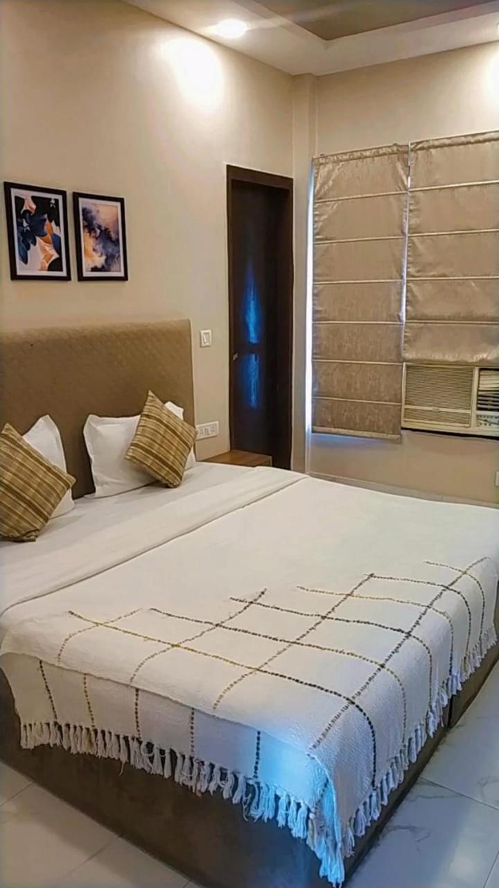 The Dream House Bed & Breakfast Ню Делхи Екстериор снимка